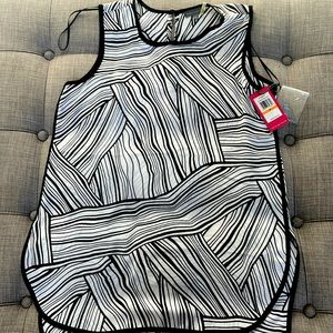 Blank and white blouse